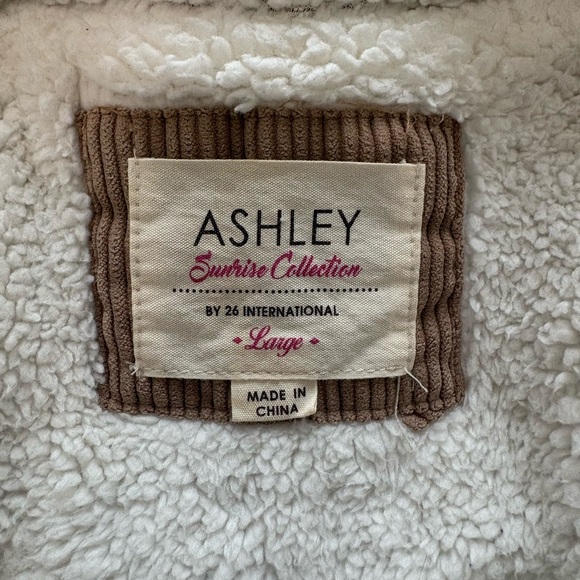 Brown Corduroy Jacket with White Sherpa Lining - Picture 3 of 4